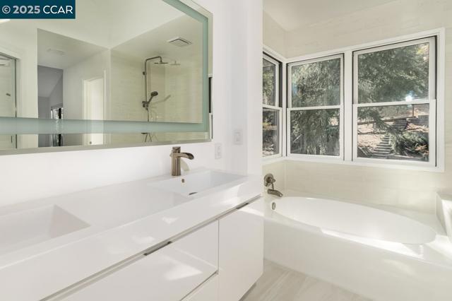 311 Valley High Dr, Pleasant Hill CA: https://media.crmls.org/mediaz/5a7f9509-a82f-485c-87ce-396ee3343e60.jpg