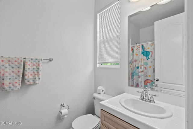 1729 Bluesage Court, Simi Valley CA: https://media.crmls.org/mediaz/5a7fb517-873f-4795-b195-3b90f9097a44.jpg