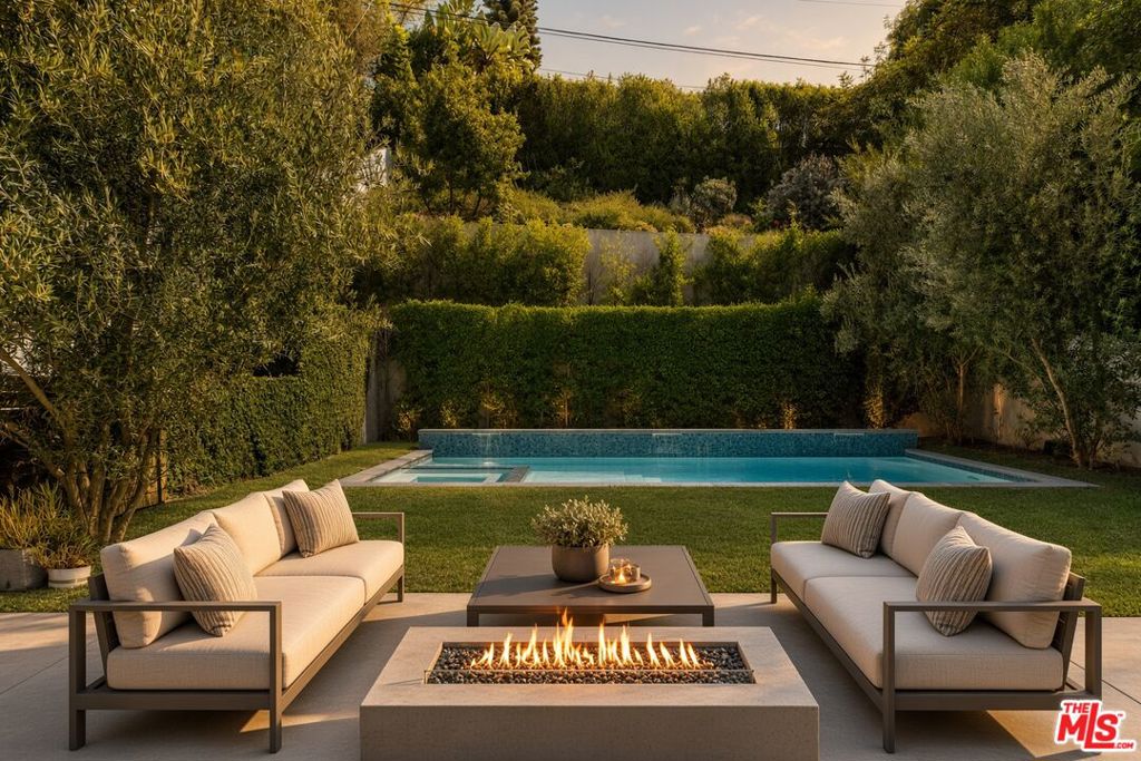 2408 Castle Heights Avenue — Modern