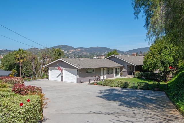 1143 Portola Street, Vista CA: https://media.crmls.org/mediaz/5a800aa6-a9a7-449b-b107-7c32eb94c06c.jpg