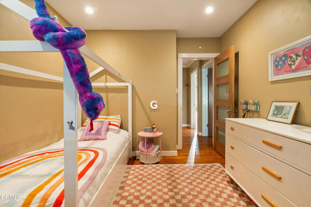 379 Rancho Drive, Ventura CA: https://media.crmls.org/mediaz/5a8093c5-2d06-47a5-beb8-258ed49be021.jpg