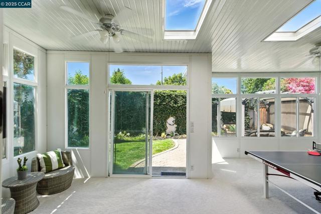297 Del Valle, Pleasanton CA: https://media.crmls.org/mediaz/5a80b89e-cca5-4709-8ad4-418f1d6e9409.jpg