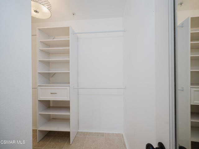 1368 Ashton Park Lane, Newbury Park CA: https://media.crmls.org/mediaz/5a80f152-3c66-46eb-9b6f-ace57e017f32.jpg