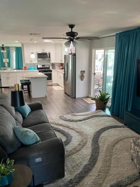 7217 San Luis Street, Carlsbad CA: https://media.crmls.org/mediaz/5a811d9d-4179-48d2-8d15-e41cb2976c11.jpg