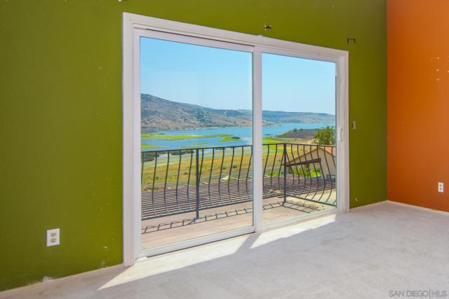 10145 Diamond Head Ct, Spring Valley CA: https://media.crmls.org/mediaz/5a822aec-d0c2-4e25-b038-5f016fc63596.jpg