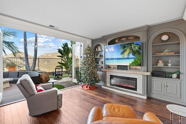 1664 Sagewood Way, San Marcos CA: https://media.crmls.org/mediaz/5a835847-ef76-44d0-94d6-781ec9e95ed6.jpg