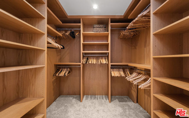 4616 Roma Court, Marina del Rey CA: https://media.crmls.org/mediaz/5a841853-df0c-4676-a0ce-e77bbefbeaa6.jpg