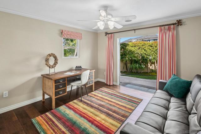 1100 Pine St, Coronado CA: https://media.crmls.org/mediaz/5a845096-b42d-4f48-80e0-2abf5acd37ab.jpg