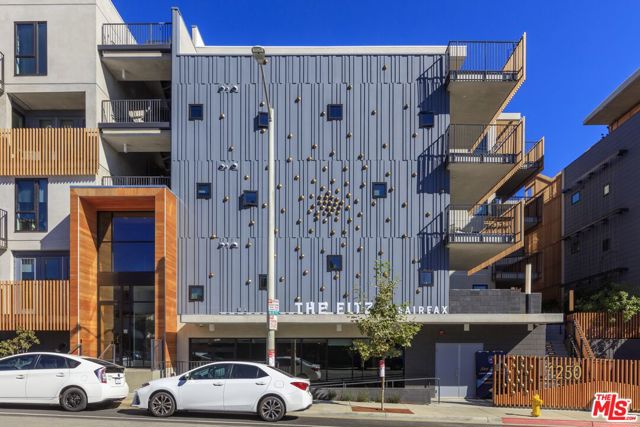 1250 N Fairfax Avenue, West Hollywood CA: https://media.crmls.org/mediaz/5a8456f9-8385-4c4c-857b-d7b8b1851122.jpg
