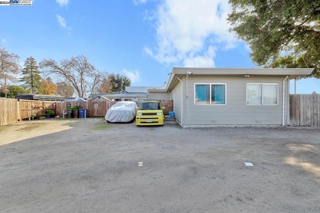 Image 16 of 58 For 24524 Mohr Dr