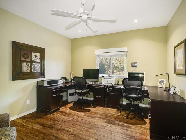 31755 Rancho Vista Road, Temecula CA: https://media.crmls.org/mediaz/5a850a88-6f9c-4653-b9a0-6fa027b444f1.jpg