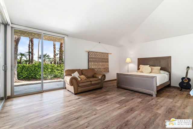 120 E Perlita Circle, Palm Springs, CA 92264
