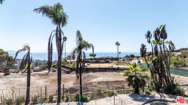 Drew Fenton | 16616 Merrivale Lane Pacific Palisades CA | MLS: 7485844 Drew Fenton | 16616 Merrivale Lane Pacific Palisades CA | MLS: 7485844