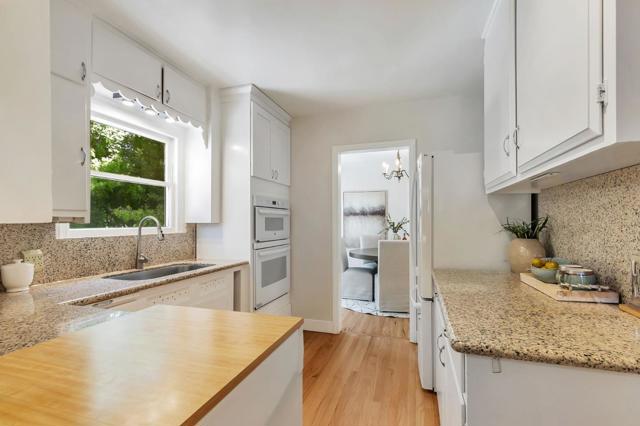 20335 Saratoga Los Gatos Road, Saratoga CA: https://media.crmls.org/mediaz/5a86f4b2-4758-4e9e-9b04-0727c8f36504.jpg
