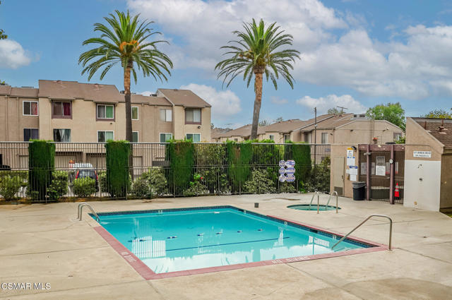 2307 Lillyvale Avenue, Los Angeles CA: https://media.crmls.org/mediaz/5a871841-9747-4c55-a36c-99ca1a173400.jpg