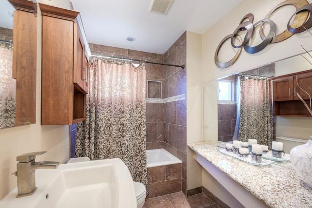 4410 Charger Boulevard, San Diego CA: https://media.crmls.org/mediaz/5a875d6b-0107-4d12-8d6b-b49d22078fd7.jpg