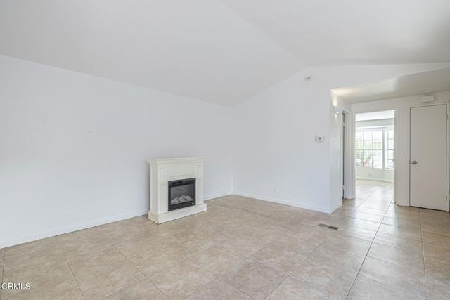 Detail Gallery Image 7 of 42 For 1647 Winn Ct, Pomona,  CA 91768 - 2 Beds | 2 Baths