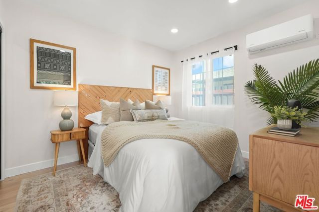 6520 Debs Avenue, West Hills CA: https://media.crmls.org/mediaz/5a89b7fa-3ab2-46f7-9dea-172ced099b6d.jpg