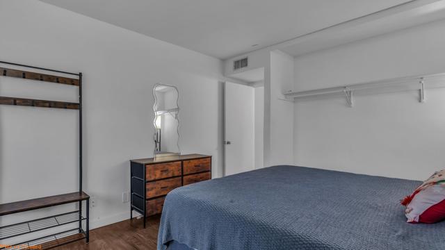 Image 10 of 17 For 64291 Spyglass Avenue 11