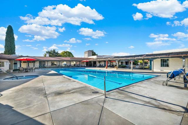 16555 Caminito Vecinos, San Diego CA: https://media.crmls.org/mediaz/5a8af3c2-db15-4e4f-ac90-6934a3914c01.jpg