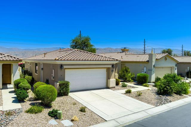 80208 Avd Linda Vista, Indio CA: https://media.crmls.org/mediaz/5a8b1608-3f33-4d88-a673-ca68bc25b61d.jpg