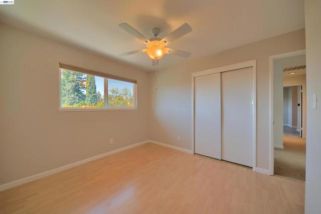 1425 Forest Dr, Turlock CA: https://media.crmls.org/mediaz/5a8b4bda-6d9e-4ad4-b5bf-45d3ca37ede2.jpg
