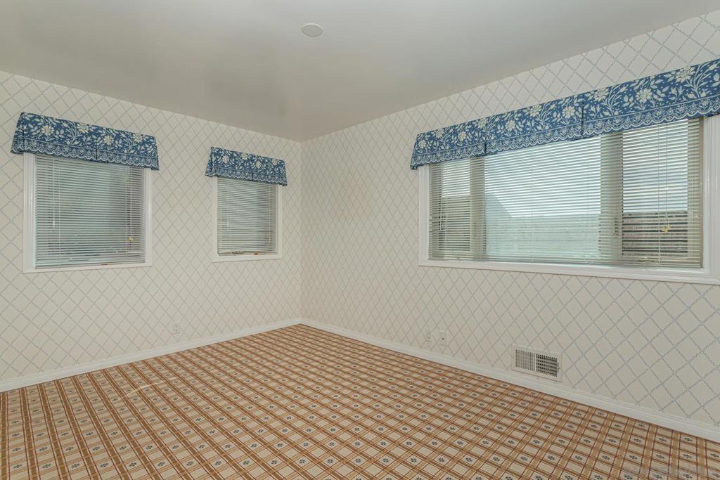 MLS #250036694SD image #37