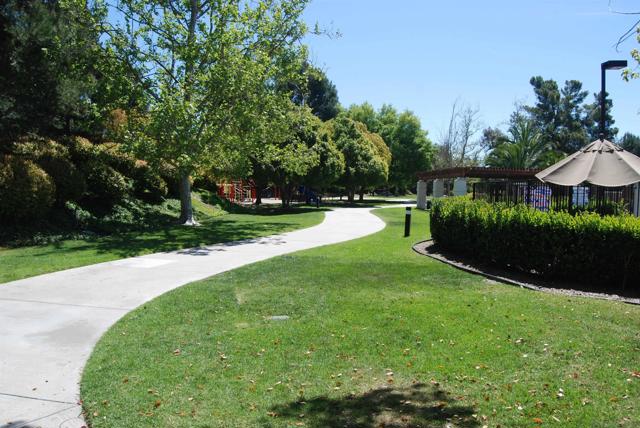 16071 Sun Summit Pt, San Diego CA: https://media.crmls.org/mediaz/5a8c73c1-27b3-4bf5-98eb-1c1e7bcbcb39.jpg