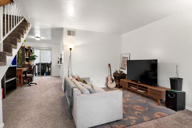 Detail Gallery Image 5 of 26 For 3639 Lemona Ave a,  San Diego,  CA 92105 - 2 Beds | 1/1 Baths