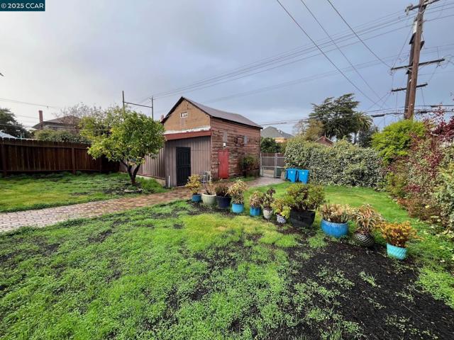 620 Kentucky St, Vallejo CA: https://media.crmls.org/mediaz/5a8d5946-bc6e-4490-add8-24ecd240036f.jpg