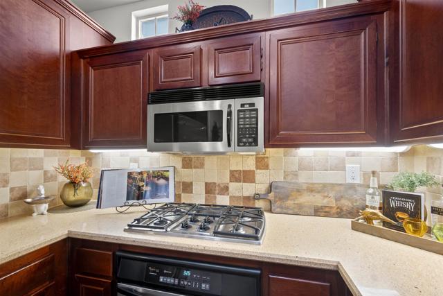 Detail Gallery Image 25 of 65 For 2753 Bellezza, San Diego,  CA 92108 - 3 Beds | 2/1 Baths