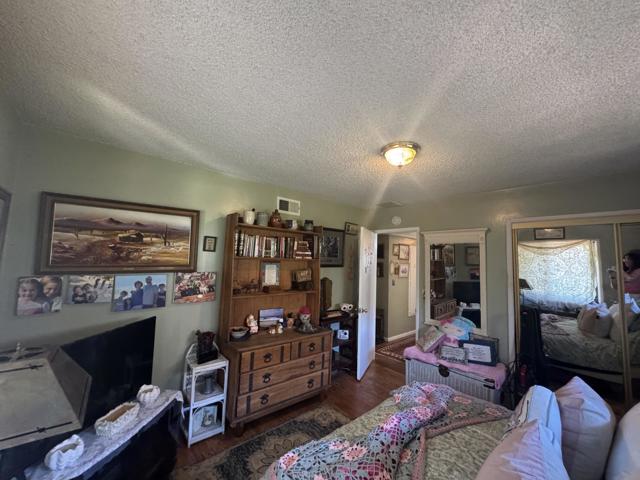 7585 Joshua Lane, Yucca Valley CA: https://media.crmls.org/mediaz/5a8d8f36-f15f-401d-85ab-38eeb7f354ea.jpg