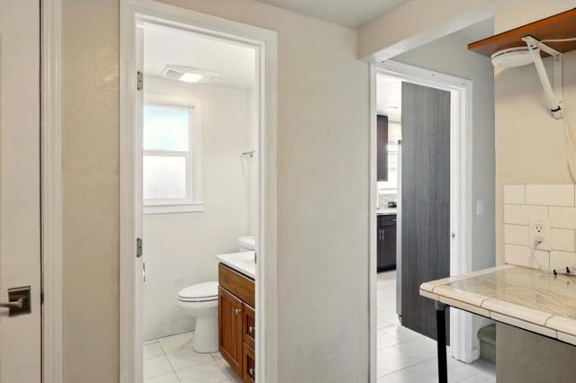 640 17th Avenue, Santa Cruz CA: https://media.crmls.org/mediaz/5a8dac49-9a4a-4336-b127-78c06b9c58b3.jpg