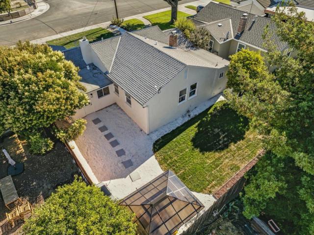 241 E Taylor, Sunnyvale CA: https://media.crmls.org/mediaz/5a8dc391-787e-46fe-abee-9bd7f3ca7cb3.jpg