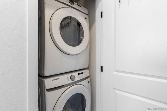 792 Vada St, Chula Vista CA: https://media.crmls.org/mediaz/5a8ebaaf-74f5-4085-bc6d-e87ce0eb368e.jpg