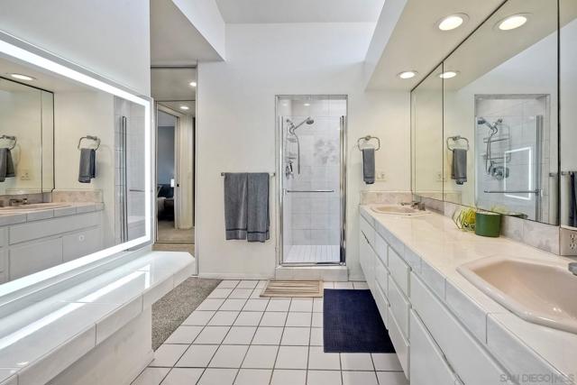 3115 Edith Ln, San Diego CA: https://media.crmls.org/mediaz/5a8f23e5-98a4-4113-a251-99be32d2e626.jpg