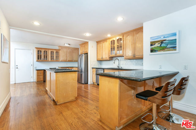 110 N Barrington Avenue, Los Angeles CA: https://media.crmls.org/mediaz/5a8f92ff-1f87-40be-b24c-ea7db69b6192.jpg