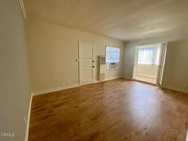 1420 E Wilson Avenue, Glendale CA: https://media.crmls.org/mediaz/5a9077a2-2341-443d-91b8-4c32a2321a8f.jpg