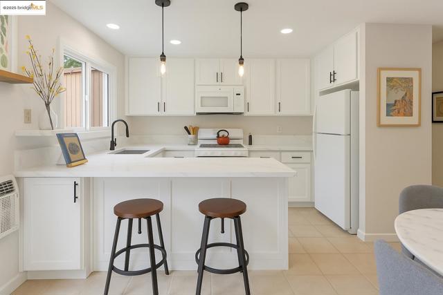 3055 TREAT BLVD, Concord CA: https://media.crmls.org/mediaz/5a90c6fd-35c6-4ab3-9128-8ede3fc5fa03.jpg