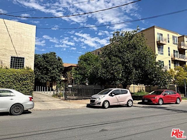 12045 Hart Street, North Hollywood CA: https://media.crmls.org/mediaz/5a923119-00ca-48b6-9f78-d2b3e7584d6f.jpg