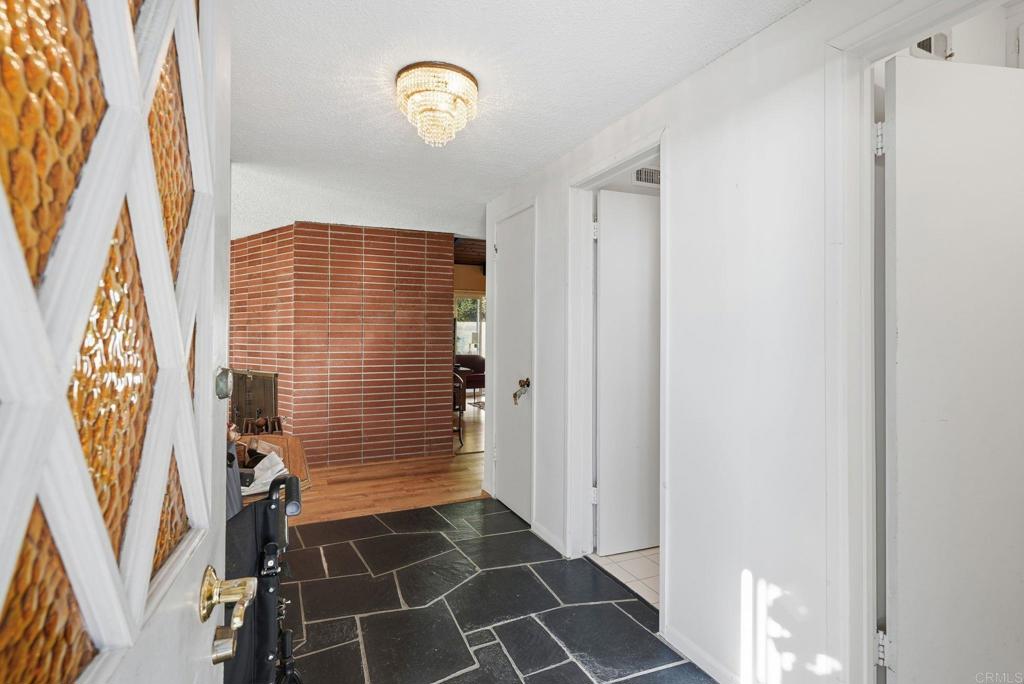 5455 Parkview Dr - photo 6