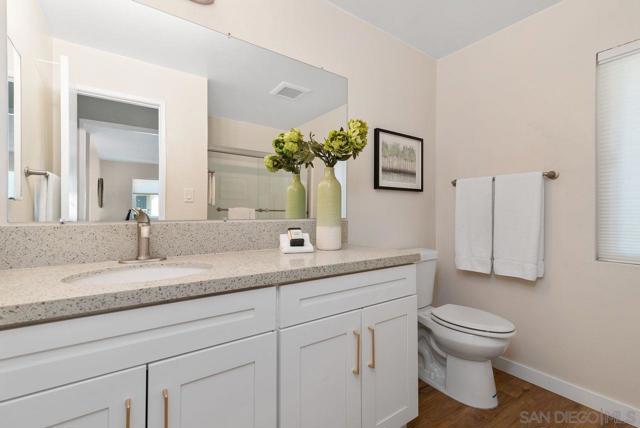 7545 Charmant, San Diego CA: https://media.crmls.org/mediaz/5a935382-2e49-441b-a8db-b88568d04090.jpg