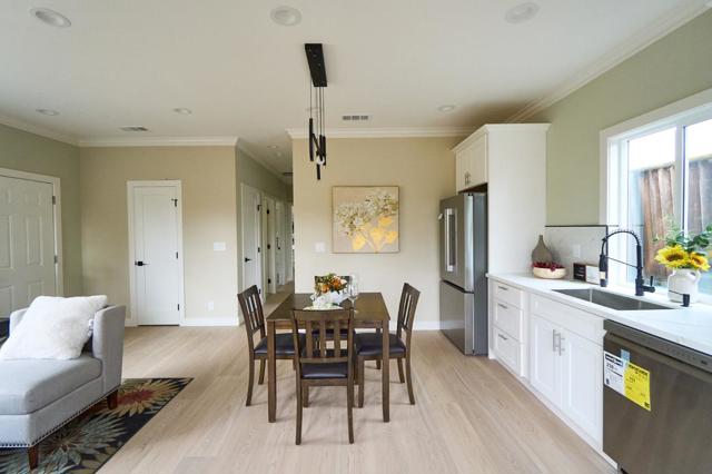 470 Holly Way, Milpitas CA: https://media.crmls.org/mediaz/5a94167a-9e91-4dbb-a680-19f00dbd130a.jpg