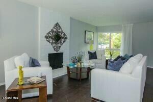 5500 Blanco Avenue, Woodland Hills CA: https://media.crmls.org/mediaz/5a95235c-446a-4294-96b1-fa27f5d5403a.jpg