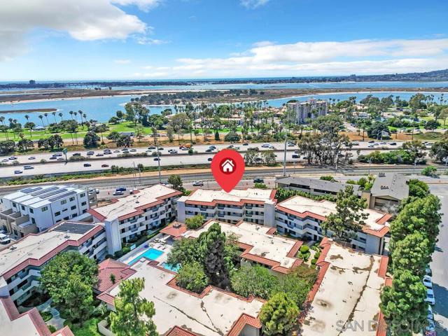 4245 Asher St, San Diego CA: https://media.crmls.org/mediaz/5a967c5b-4ba5-4b2e-a13b-42a494093202.jpg