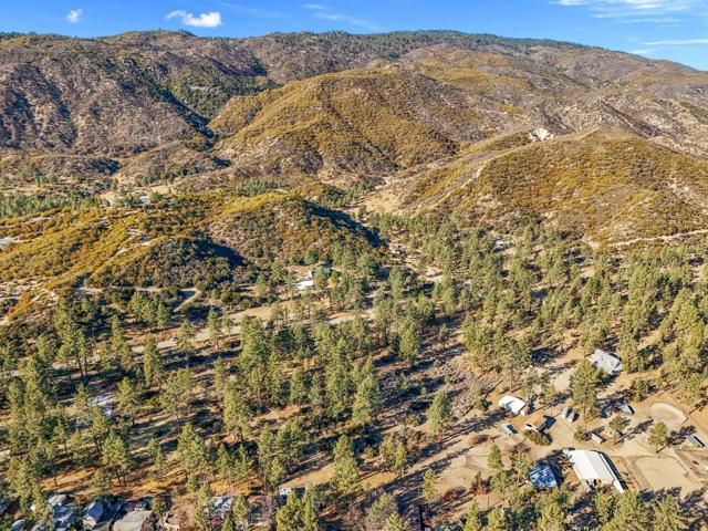 1 Pipe Creek Road, Mountain Center CA: https://media.crmls.org/mediaz/5a96d7b5-f346-4e8d-bbe2-398886229b45.jpg