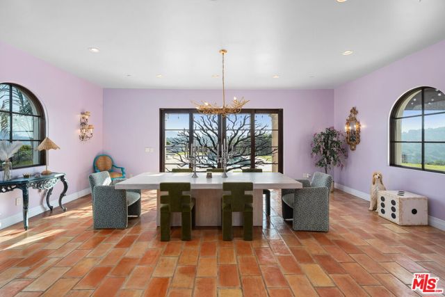 1650 Luse Tank Road, Topanga CA: https://media.crmls.org/mediaz/5a970eb5-fd22-40dc-89a7-4d268a8f3536.jpg
