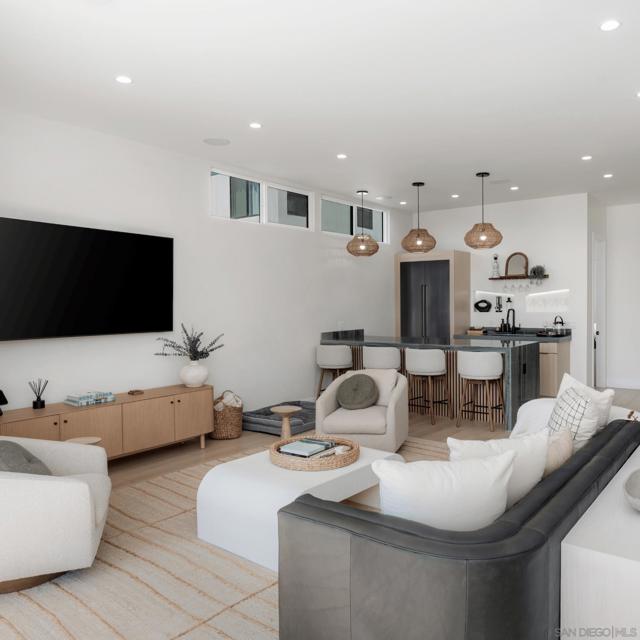 5140 Los Robles Drive, Carlsbad CA: https://media.crmls.org/mediaz/5a973e61-3053-4bb6-a358-70adec07027b.jpg