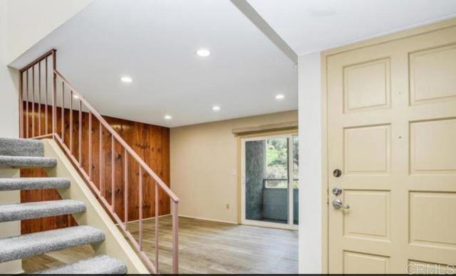 5366 Lake Murray Boulevard, La Mesa CA: https://media.crmls.org/mediaz/5a975d1e-5e9b-48d1-8c83-7d00a49e2f75.jpg