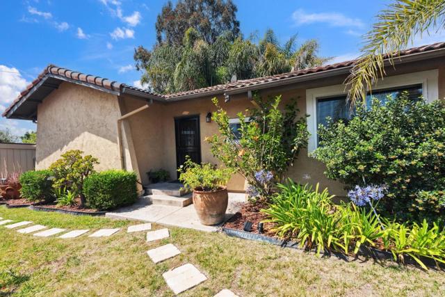 139 Parnassus Circle, Oceanside CA: https://media.crmls.org/mediaz/5a97eb58-e590-4dc6-a947-ee586f34234a.jpg